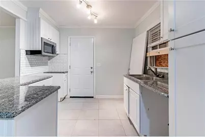 3932 Lindsey Drive, Decatur, GA 30035 - Photo 8