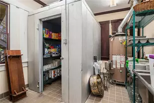 410 E Church St, Monroe, GA 30655 - Photo 14