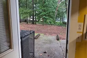 5251 Greenpoint Dr, Stone Mountain, GA 30088 - Photo 38