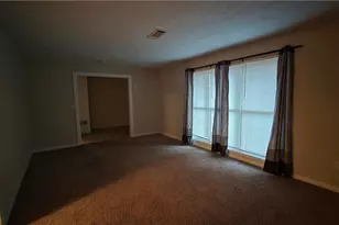 5251 Greenpoint Dr, Stone Mountain, GA 30088 - Photo 12