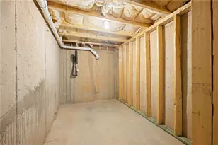 1536 Bluff Valley Cir, Gainesville, GA 30504 - Photo 32