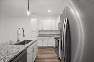 1536 Bluff Valley Cir, Gainesville, GA 30504 - Photo 12