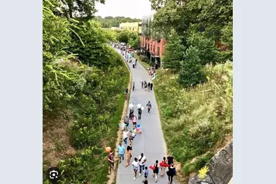 380 Amal Drive SW, Atlanta, GA 30315 - Photo 32