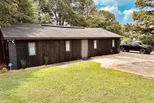 380 Amal Dr SW, Atlanta, GA 30315 - Photo 8