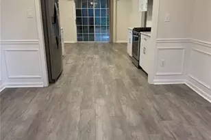 1916 Oakwood Grove Dr, Snellville, GA 30078 - Photo 8