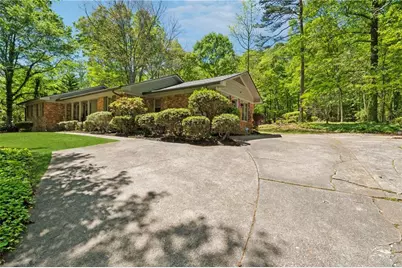 1387 Springdale Road, Gainesville, GA 30501 - Photo 2