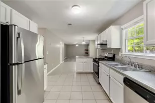 3571 Oakshire Way SE, Atlanta, GA 30354 - Photo 10