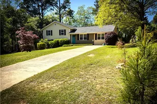1105 Woodleigh Road SE, Marietta, GA 30008 - Photo 2