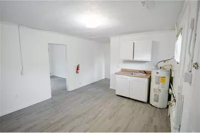 221 Lexington Avenue, Griffin, GA 30223 - Photo 4