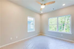 960 Lawton St SW, Atlanta, GA 30310 - Photo 8