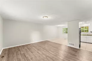 2036 Countydown Ln, Stone Mountain, GA 30088 - Photo 4