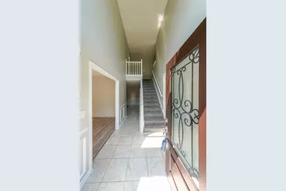 1528 Rogers Crossing Drive, Lithonia, GA 30058 - Photo 4