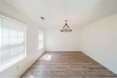 1528 Rogers Crossing Drive, Lithonia, GA 30058 - Photo 8