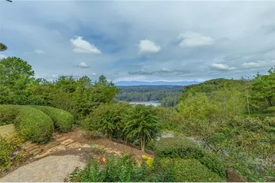 5739 Ridgewater Circle, Gainesville, GA 30506 - Photo 2