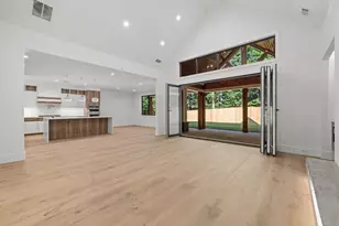 535 Shamrock Dr, Cumming, GA 30040 - Photo 4