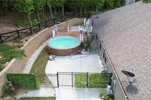 27 Creekside Dr, Winder, GA 30680 - Photo 8