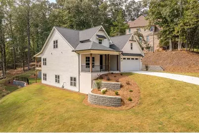 5975 Wellington Avenue, Gainesville, GA 30506 - Photo 2