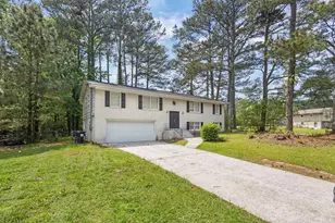 6307 Thornhedge Dr, Riverdale, GA 30296 - Photo 2