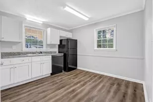 6307 Thornhedge Dr, Riverdale, GA 30296 - Photo 10