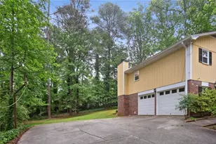 358 W Wind Dr SW, Lilburn, GA 30047 - Photo 46