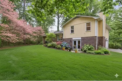 358 W Wind Drive SW, Lilburn, GA 30047 - Photo 4