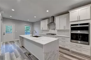 194 Jennifer Ln NW, Lilburn, GA 30047 - Photo 16