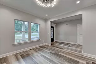 194 Jennifer Ln NW, Lilburn, GA 30047 - Photo 10