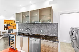 2881 Peachtree Rd NE, Atlanta, GA 30305 - Photo 32