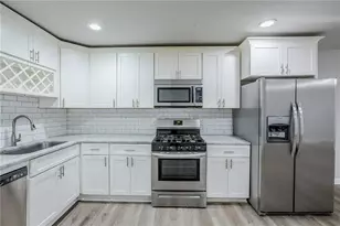 3735 Boulder Park Dr SW, Atlanta, GA 30331 - Photo 4