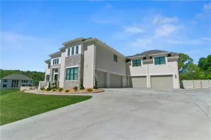 2989 Waterford Dr, Conyers, GA 30094 - Photo 2