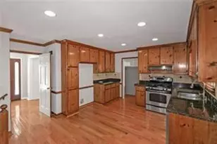 1038 Seven Springs Circle, Marietta, GA 30068 - Photo 10