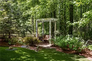 9179 Selborne Ln, Chattahoochee Hills, GA 30268 - Photo 46