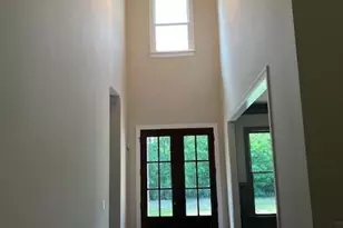 5907 SW Bunting Ln, Atlanta, GA 30331 - Photo 2