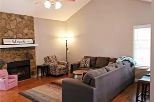 147 Crest Winds Dr, Clarkesville, GA 30523 - Photo 6