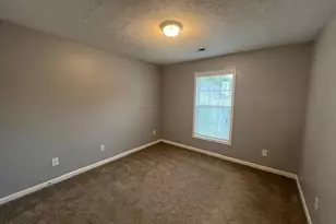 156 N Square Ln, Newnan, GA 30263 - Photo 8
