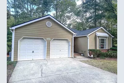 2160 Towne Manor Drive NW, Kennesaw, GA 30144 - Photo 2