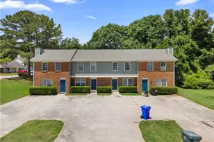 675 Hunting Creek Ln SE, Conyers, GA 30013 - Photo 6