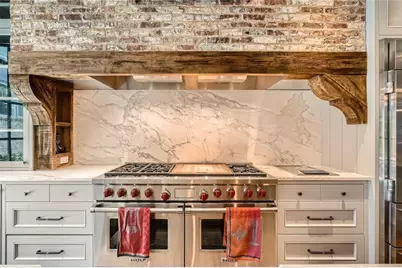 2440 Peachtree Road NW #9, Atlanta, GA 30305 - Photo 12