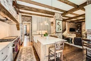 2440 Peachtree Rd NW, Atlanta, GA 30305 - Photo 18