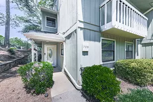 708 Hanover Ln SE, Marietta, GA 30067 - Photo 2