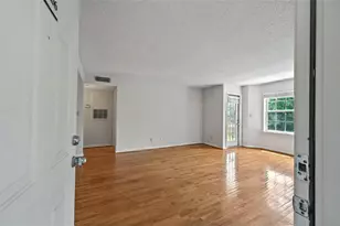 4106 Chastain Park Ct NE, Atlanta, GA 30342 - Photo 6