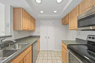 4106 Chastain Park Ct NE, Atlanta, GA 30342 - Photo 14