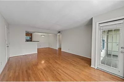 4106 Chastain Park Court NE, Atlanta, GA 30342 - Photo 10