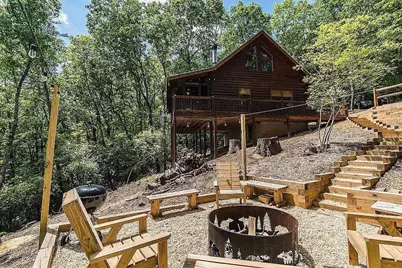 137 Ascherman Court, Blue Ridge, GA 30513 - Photo 2