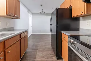 340 Onyx Ct, Atlanta, GA 30349 - Photo 8