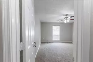 340 Onyx Ct, Atlanta, GA 30349 - Photo 16