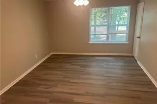 6743 Timbers E Dr, Lithonia, GA 30058 - Photo 10