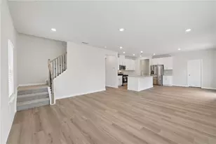 170 Sope Crk Cir, Pendergrass, GA 30567 - Photo 10