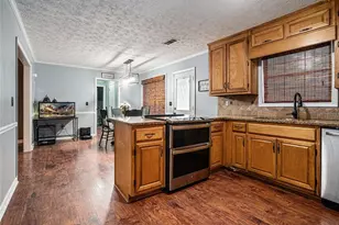 1235 Waterwood Dr, Loganville, GA 30052 - Photo 10