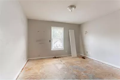 5415 Twin Lakes Drive, Atlanta, GA 30349 - Photo 10